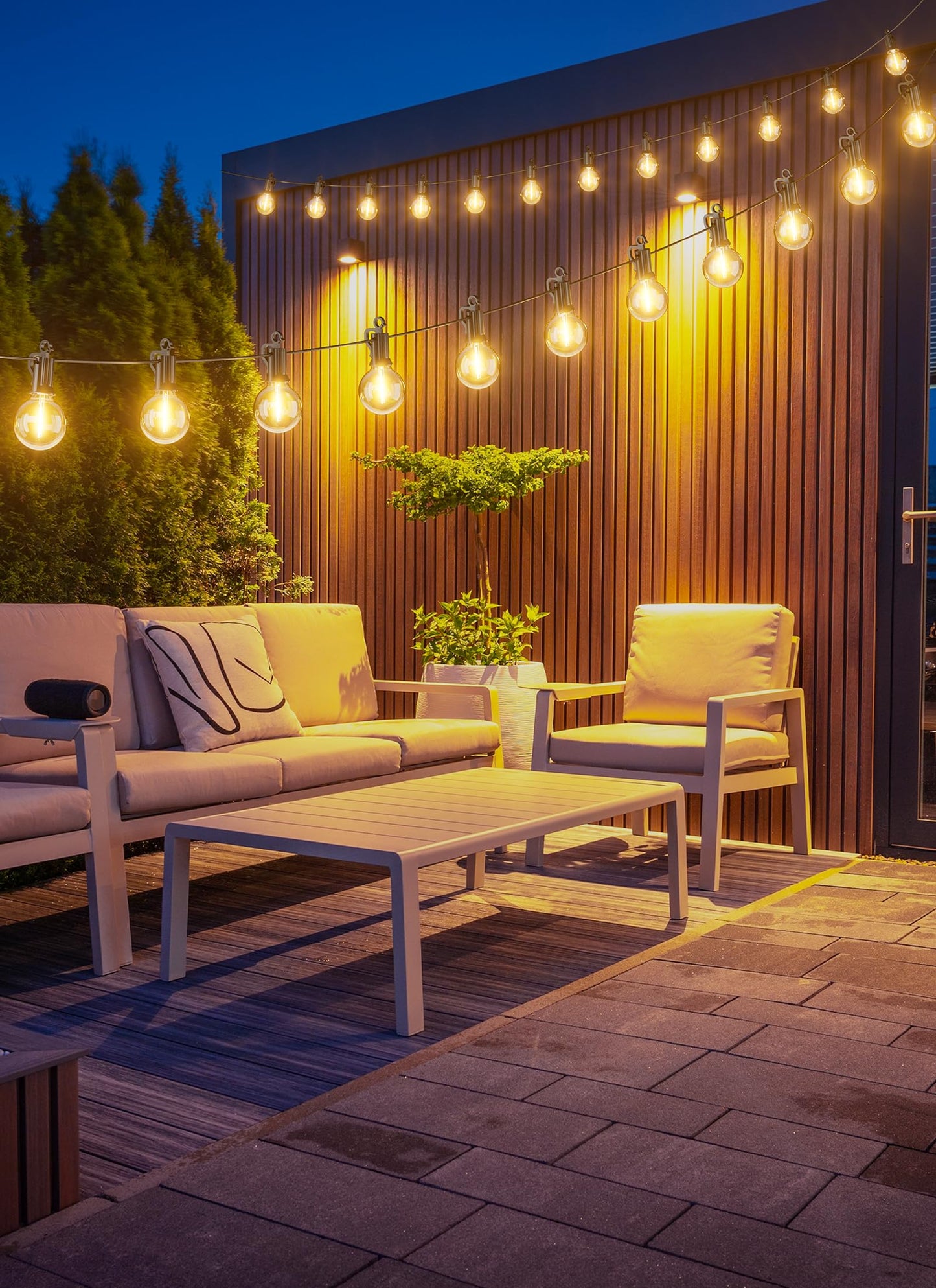 Brightown Outdoor String Lights 69 Feet G40 Globe Patio Lights with 32 Edison Shatterproof Bulbs(2 Spare), Waterproof Connectable Hanging Christmas Light for Backyard Porch Balcony Party Xmas Decor