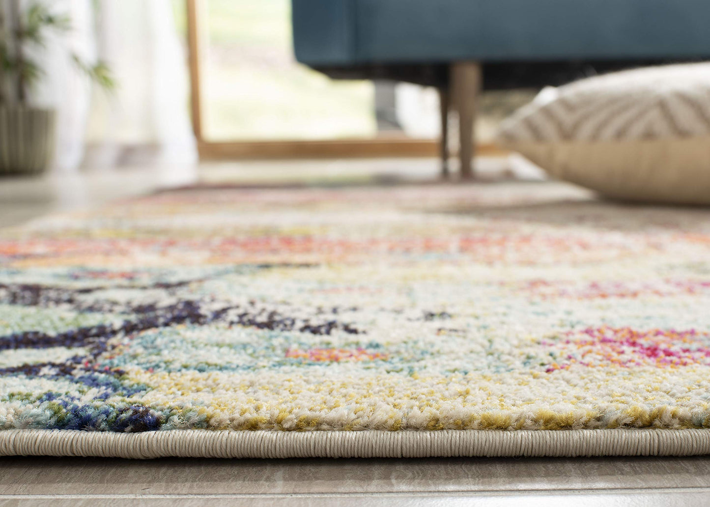 SAFAVIEH Monaco Collection Area Rug - 8' x 11', Multi, Boho Chic Tribal Distressed Design, Non-Shedding & Easy Care, Ideal for High Traffic Areas in Living Room, Bedroom (MNC222F)