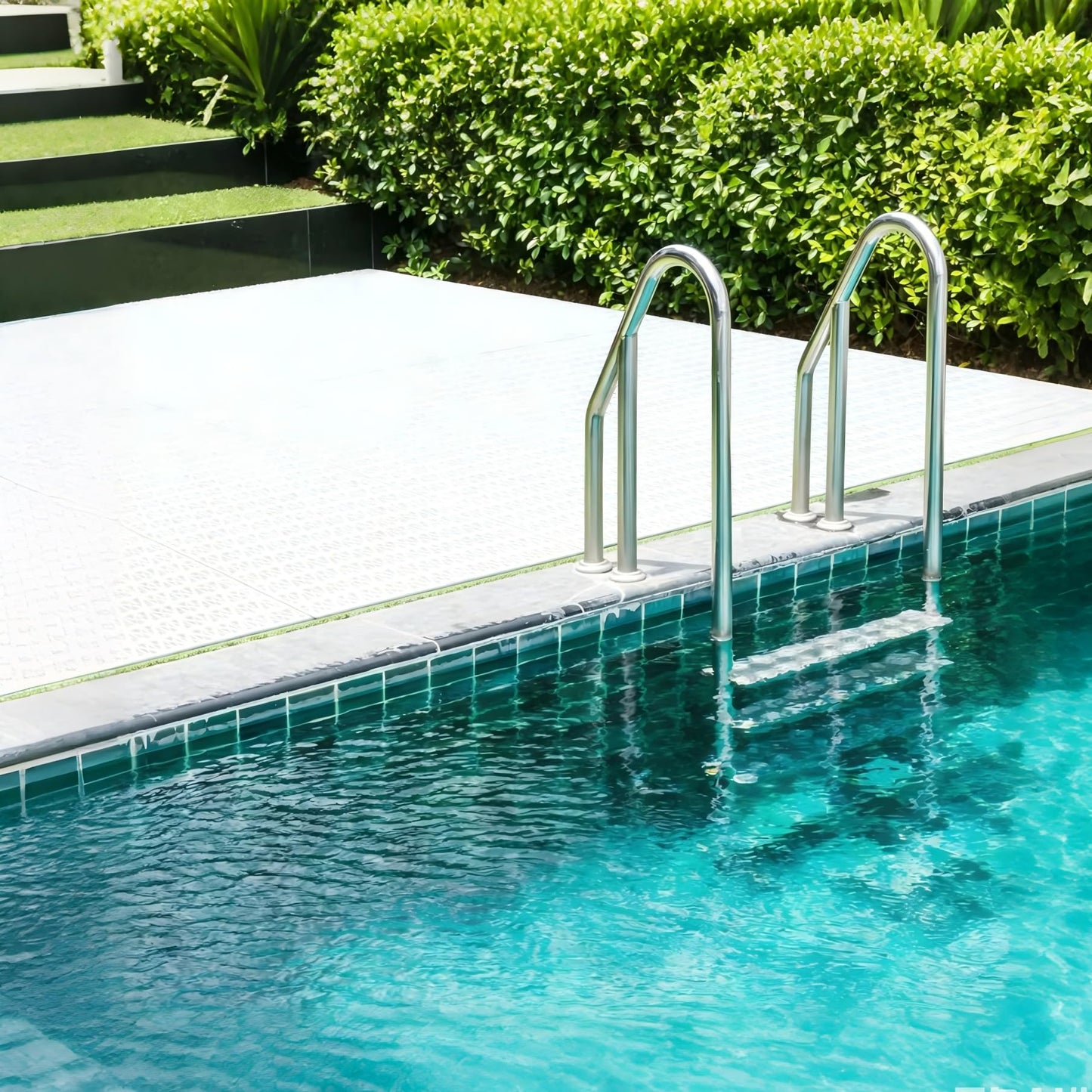 30 Pack 11.8” x 11.8” Interlocking Floor Tiles Bulk White Drainage Pool Flooring Mats Swimming Pool Non Slip Splicing Waterproof Splash Matting Mesh Doormat Modular Interlocking Water Drain 3x10 ft