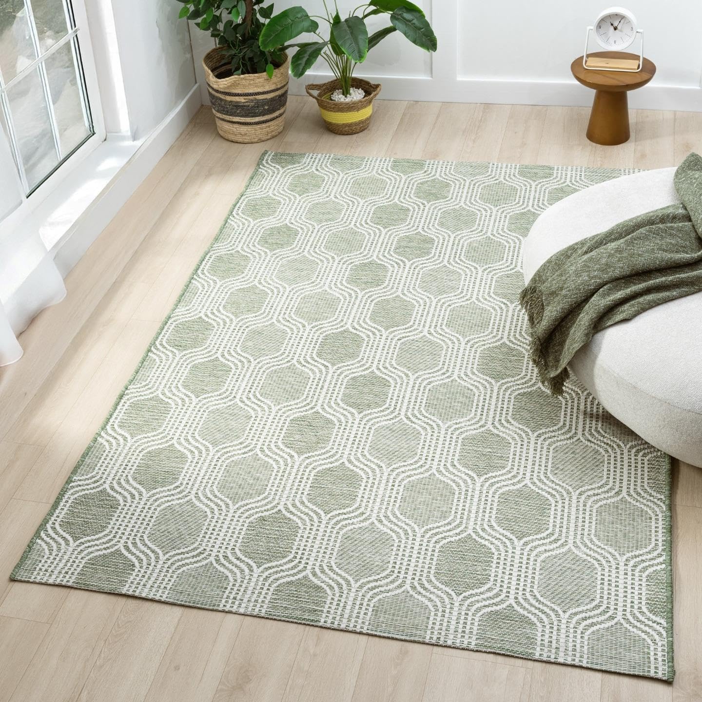 LUXE WEAVERS Moroccan Geometric Trellis Green 5x7 Area Rug, Outdoor Low Pile Carpet