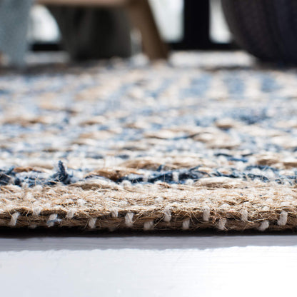 SAFAVIEH Cape Cod Collection Area Rug - 5' x 8', Natural & Blue, Handmade Flat Weave Coastal Braided Jute, Ideal for High Traffic Areas in Living Room, Bedroom (CAP353A)