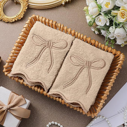 2 Pcs Brown Scalloped Hand Towels