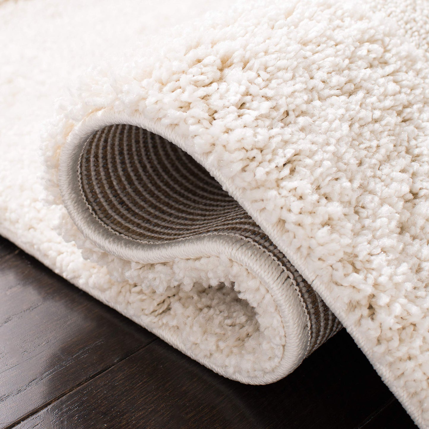 SAFAVIEH Florida Shag Collection Area Rug - 5' Round, Creme & Creme, Border Design, Non-Shedding & Easy Care, 1.2-inch Thick Ideal for High Traffic Areas in Living Room, Bedroom (SG454-1111)
