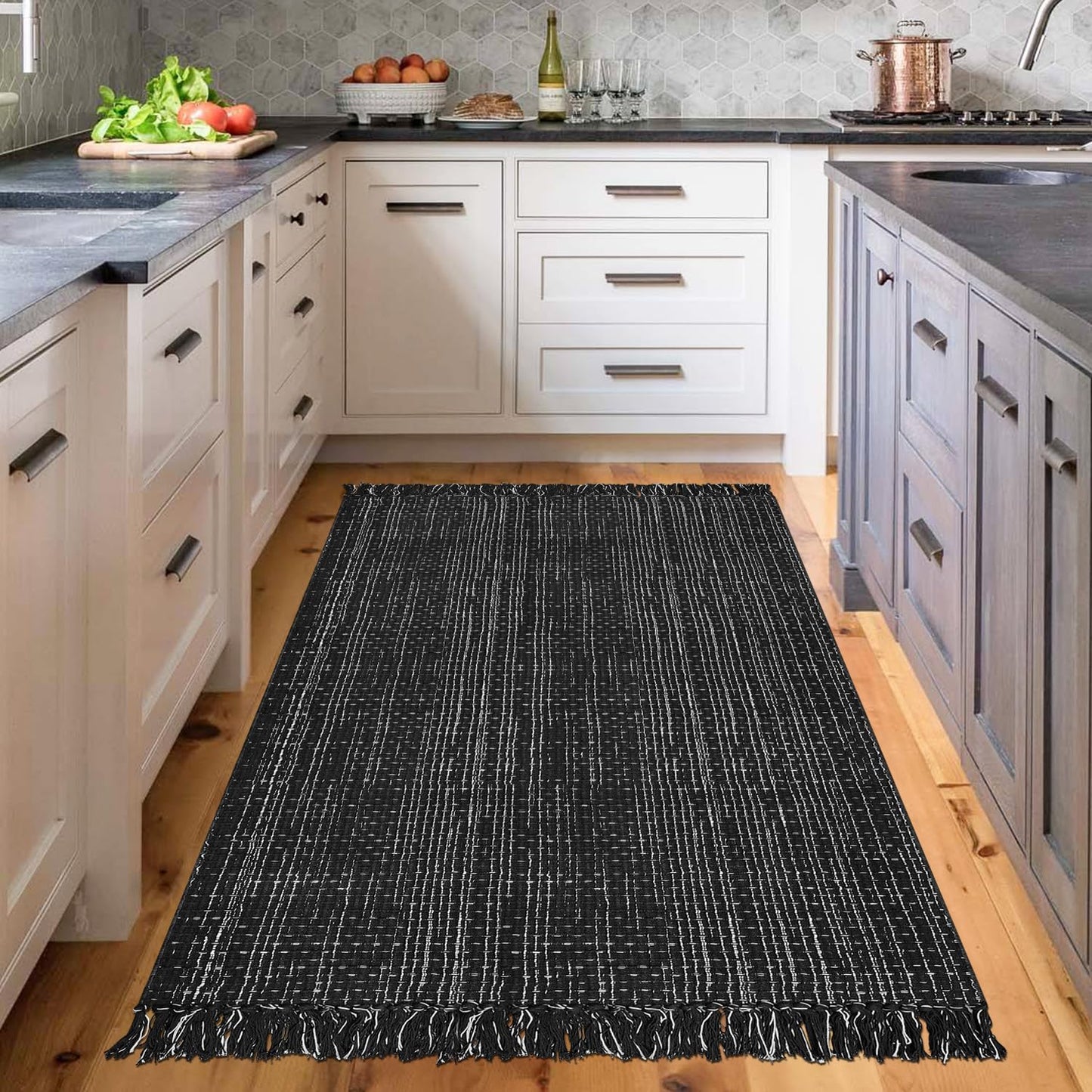 Washable Area Rug 3x5 Cotton Runner with Tassel, Black White Indoor Outdoor Rug for Kitchen Bedroom Living Room Farmhouse Laundry Entryway