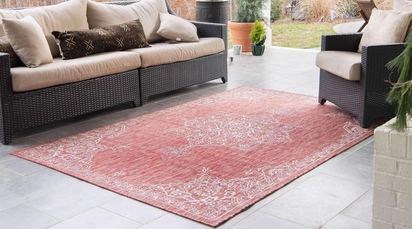 Unique Loom Outdoor Traditional Collection Area Rug - Antique (4' 1" x 6' 1" Rectangle, Rust Red/ Gray)
