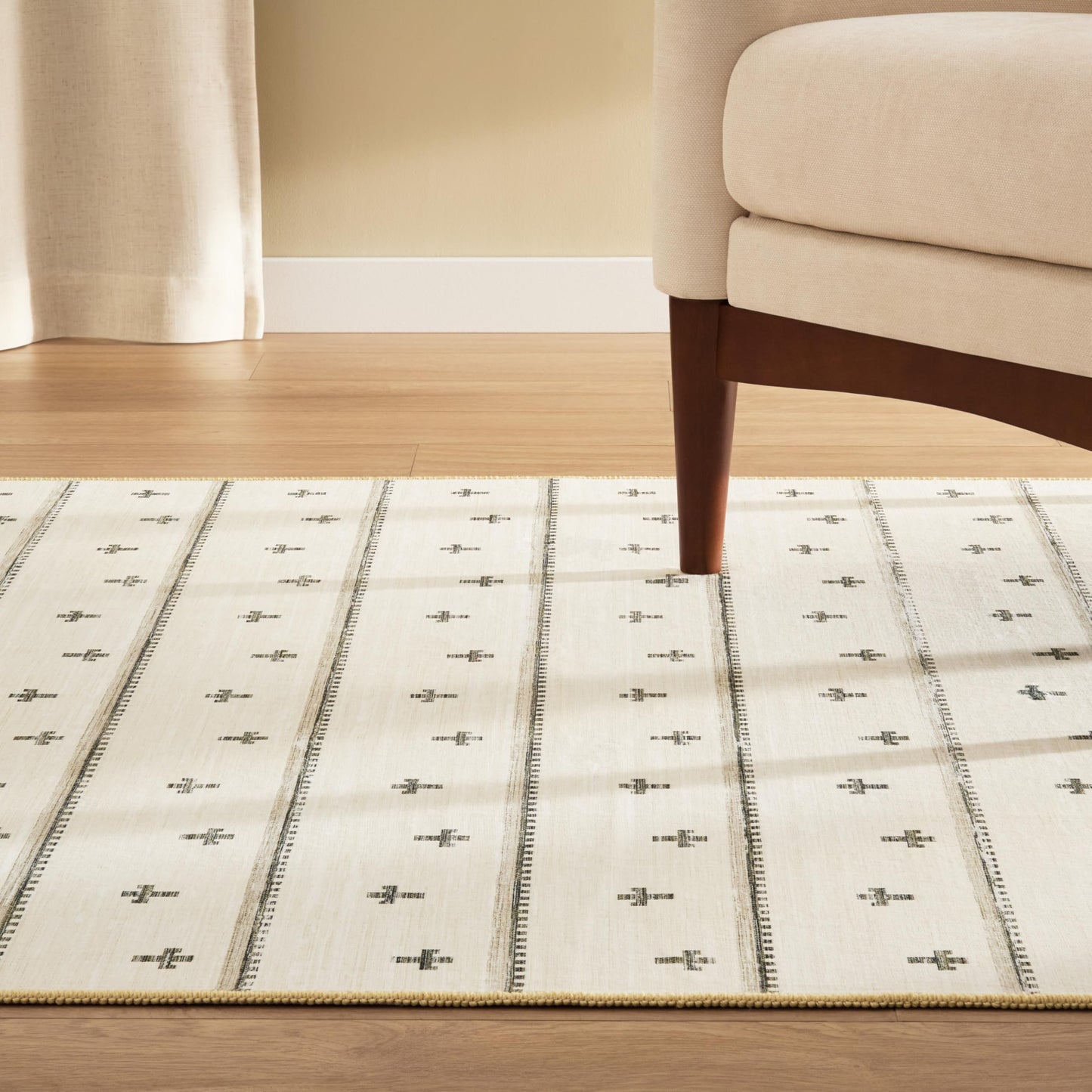 EVERWASH Haven Scandinavian Stripe Machine Washable Area Rug with Airflo Technology for Easy Clean, Ultra-Soft Non-Slip Rug with Built-in Pad, Pet, Family & Allergy Friendly Rug, Beige/Brown, 2'6"x7'