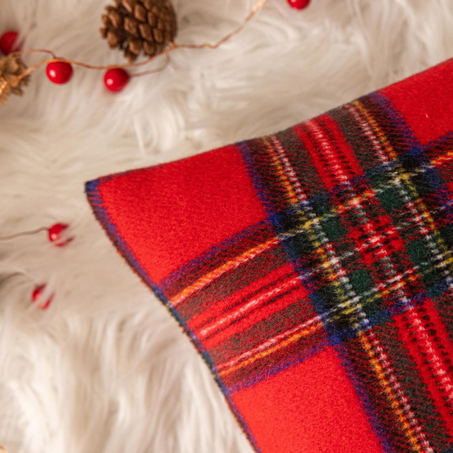 AQOTHES Christmas Plaid Throw Pillow Covers Set of 2 Scottish Tartan Winter Farmhouse Cushion Cover for Couch Sofa Bed Porch Home Holiday Decor Red 20 x 20 Inch
