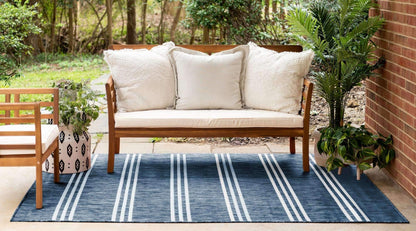 Unique Loom Jill Zarin Outdoor Collection Area Rug - Anguilla (6' 1'' x 9' Rectangle, Blue/ Ivory)