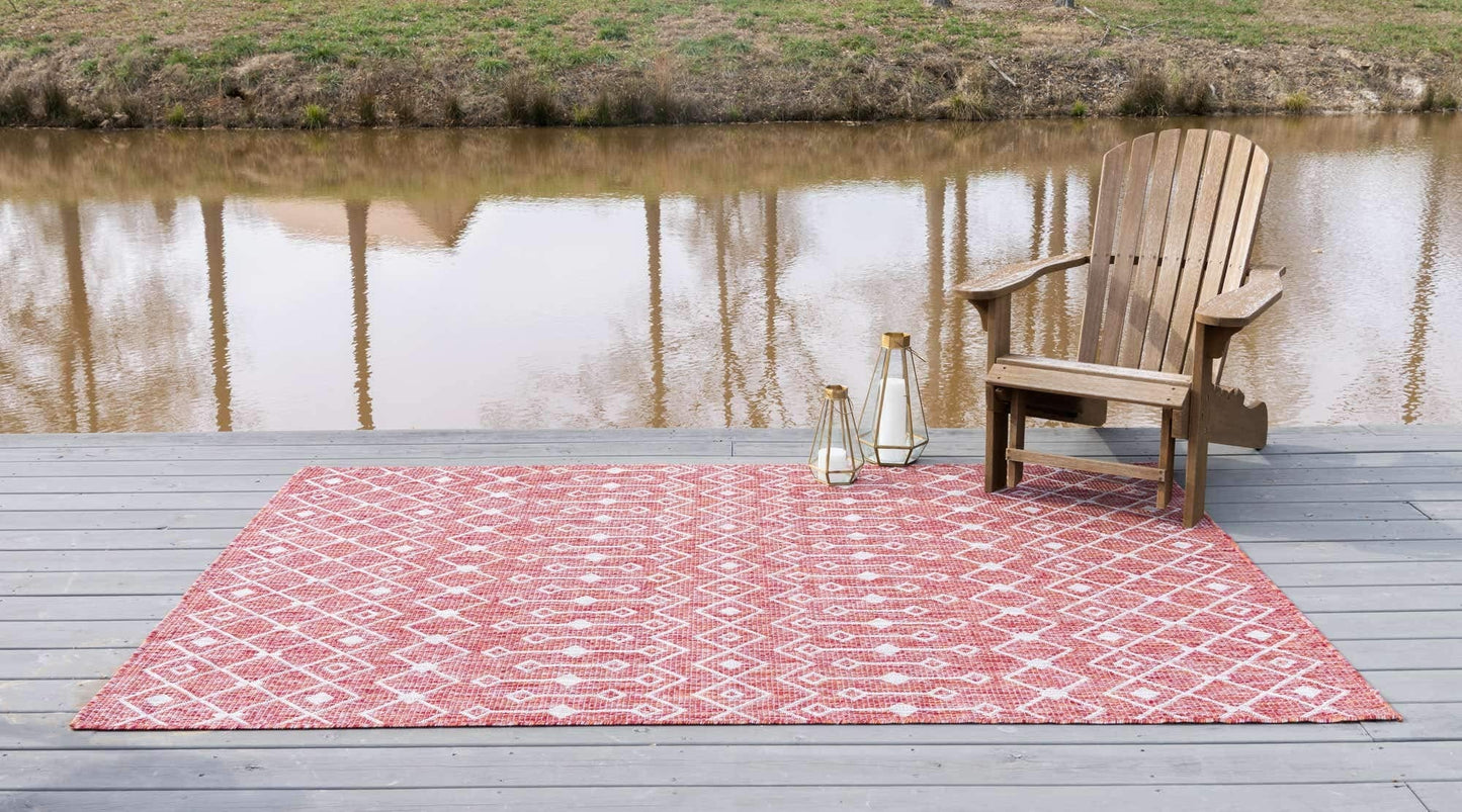 Unique Loom Outdoor Trellis Collection Area Rug - Tribal Trellis (5' 3" x 8' Rectangle, Rust Red/ Ivory)