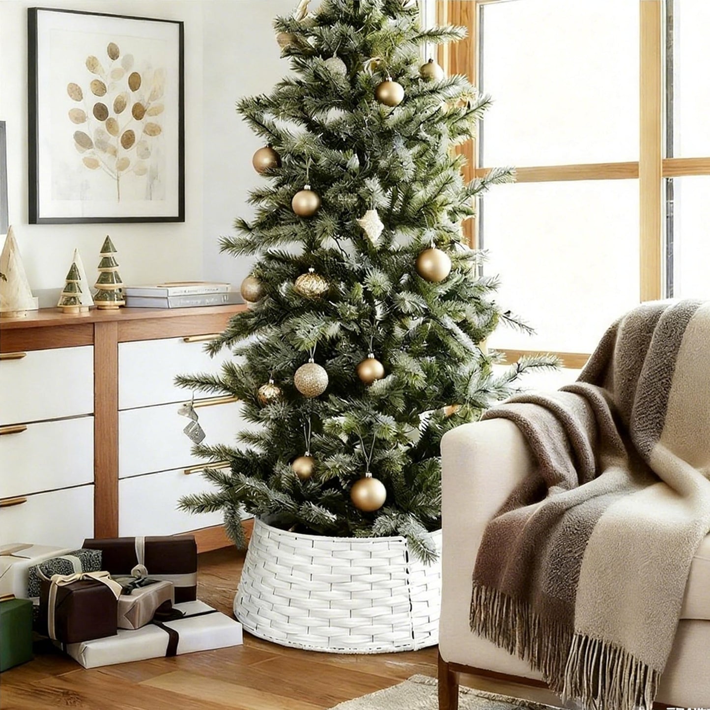 Christmas Tree Collar, 24in Round Farmhouse Christmas Tree Collar, Christmas Tree Skirt for Artificial Christmas Trees Decoration (White)
