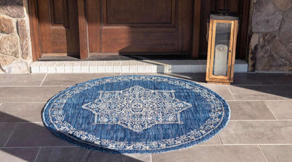 Unique Loom Outdoor Traditional Collection Area Rug - Antique (4' 1" Round, Blue/ Gray)