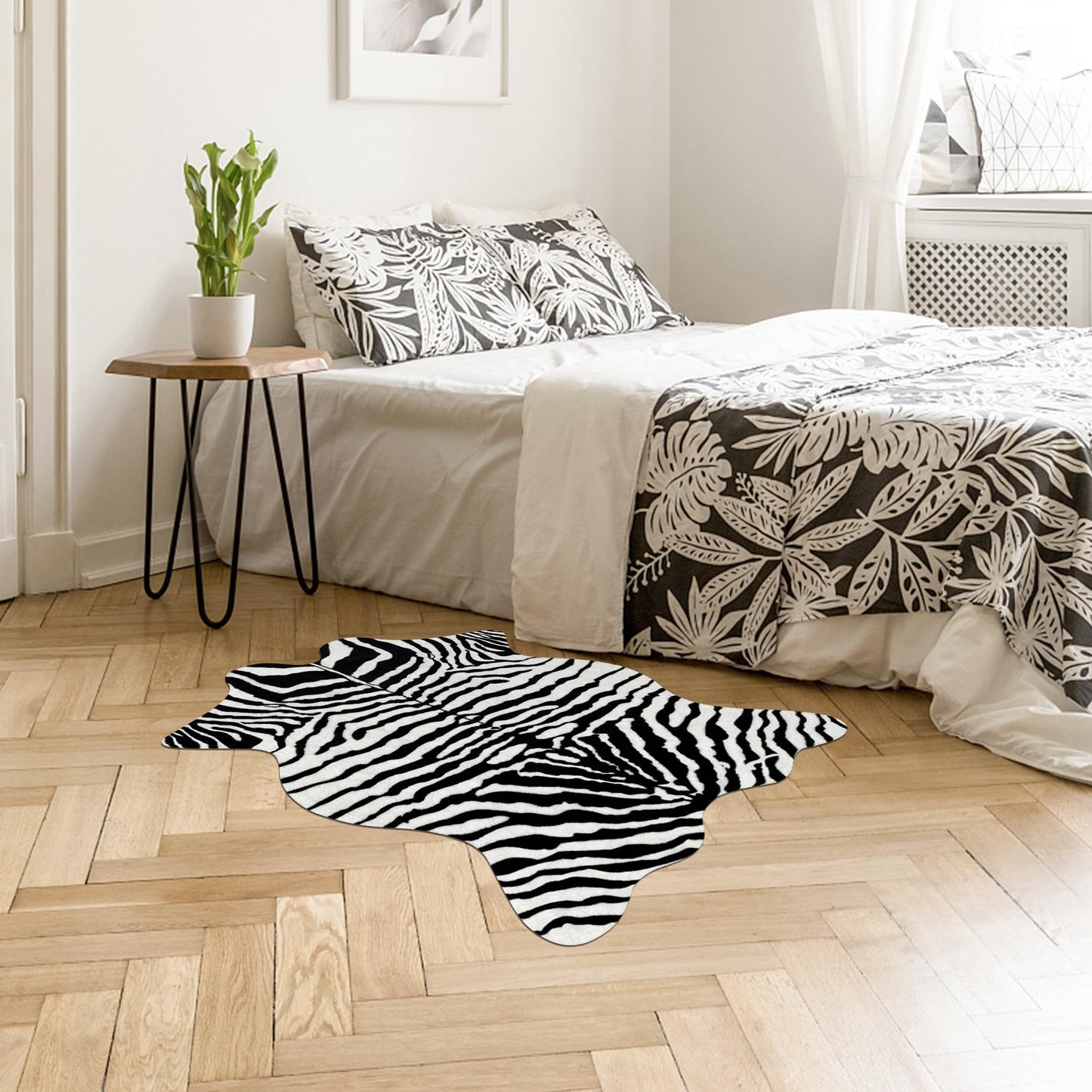 Aoczes Zebra Print Rug Small Faux Zebra Area Rug Western Home Decor Animal Carpet for Bedroom Living Room Office Table Wall Decor Mat, 3.6x2.46 Feet(75x110cm)