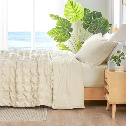 Cozy Bliss Cooling Comforter Seersucker Plaid Queen, Q-Max 0.4 Reversible Lightweight Cooling Blanket, Breathable Silk Smooth Summer Bedding Quilt for Hot Sleepers Night Sweats Khaki