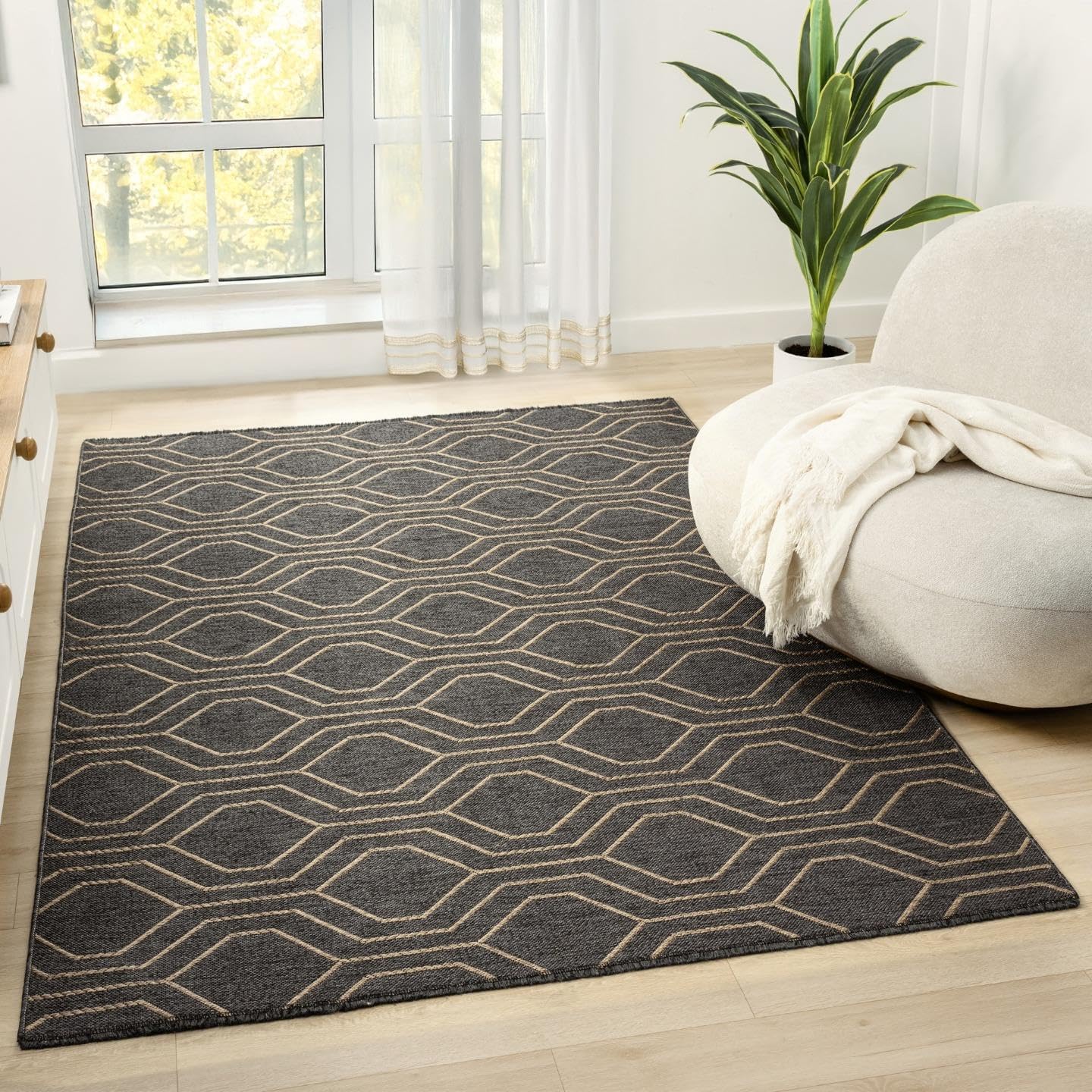 LUXE WEAVERS Moroccan Trellis Black 5x7 Washable Area Rug, Anti-Slip Geometric Carpet