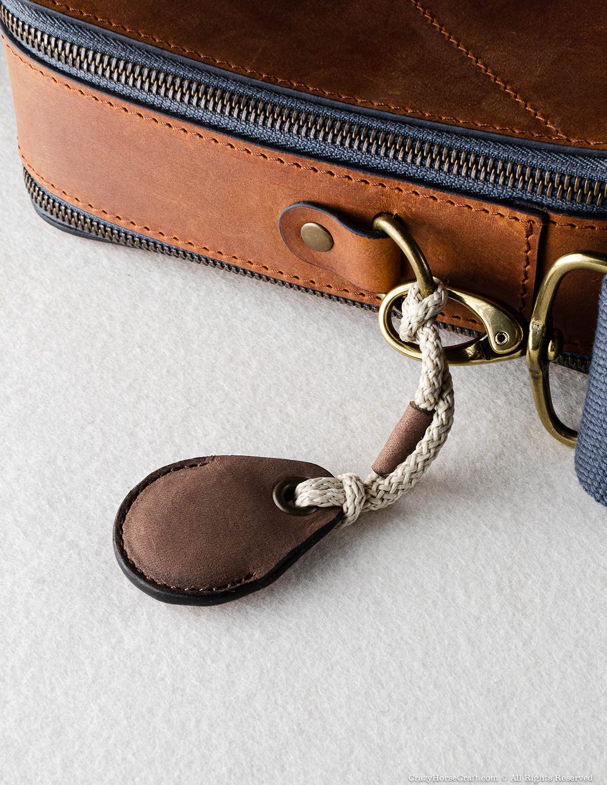 Crazy Horse Craft Leather Holder for AirTag, Brown Air Tag Cover, Vintage Keyring, Bag Charm, Luggage GPS Tracker Case