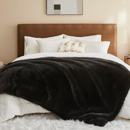 L'AGRATY Faux Fur Throw Blanket: 50''x 60'' Luxury Fluffy Plush Thick Faux Fur Blanket for Bed Couch Sofa - Cozy Soft Fuzzy Blankets for Women Man: Minky Couture Decoration Blanket (Black)