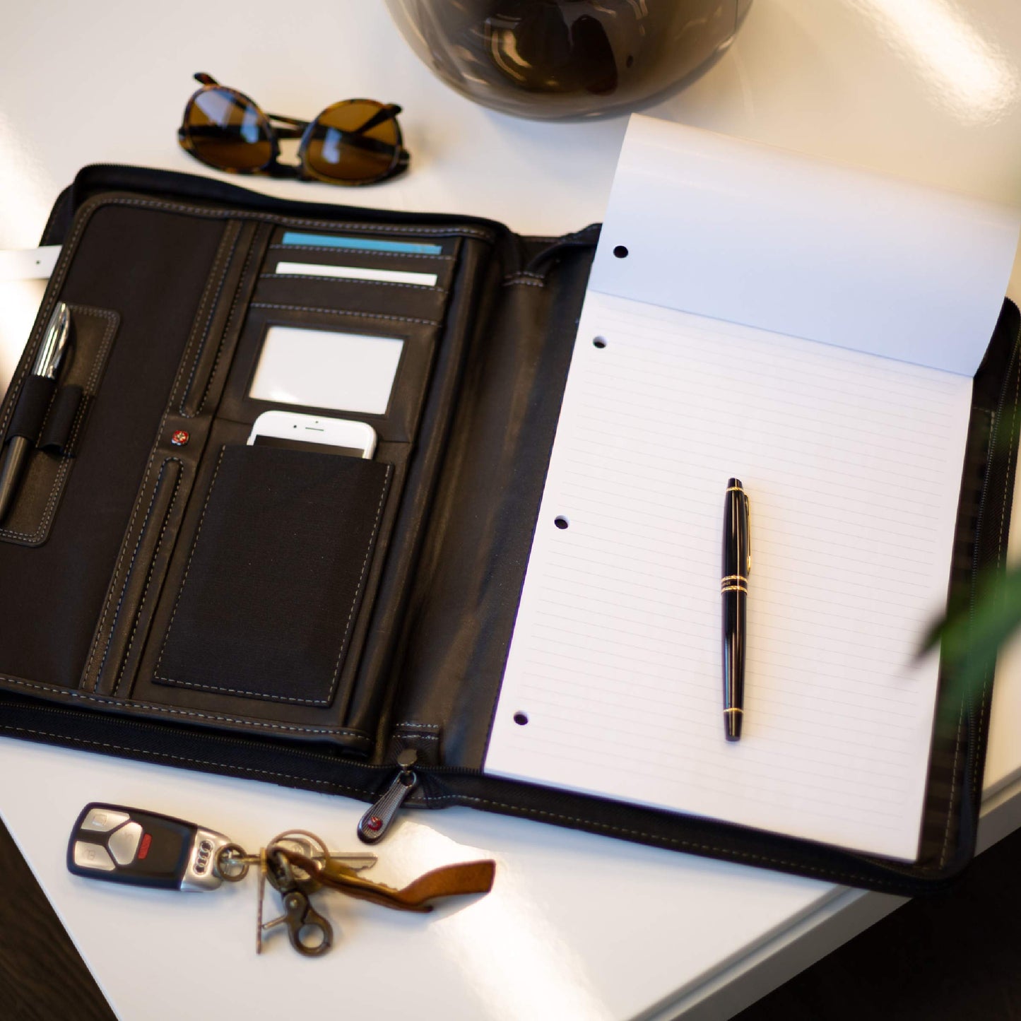 Wenger Concept Zippered Padfolio, Padded Document Organizer, Black