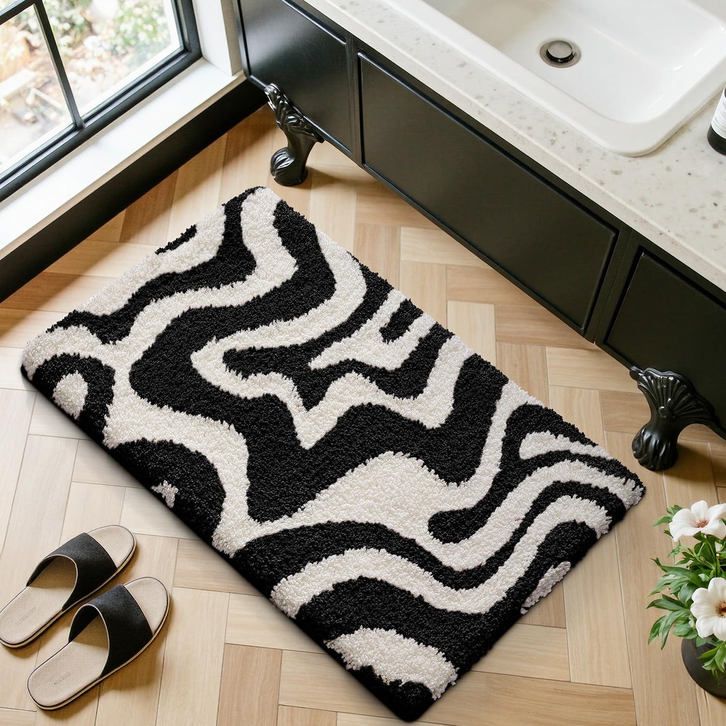 LUMI Non Slip Bathroom Rug Modern Aesthetic, Ultra Soft Absorbent Washable Bath Mats, Quick Dry Premium Floor Rugs for Shower, Tub, Black and White, 24x43