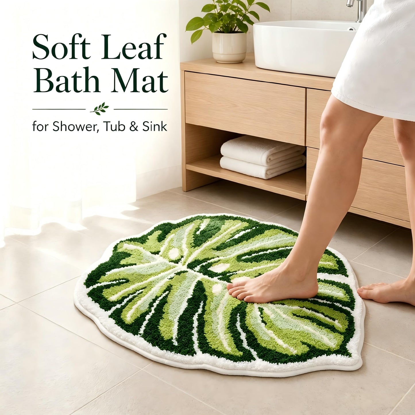 Softania Monstera Bath Mat, Green Leaf Bathroom Rug, Soft Non Slip Washable Plant Bath Mat for Tropical Green Boho Bathroom Decor (21" x 26")