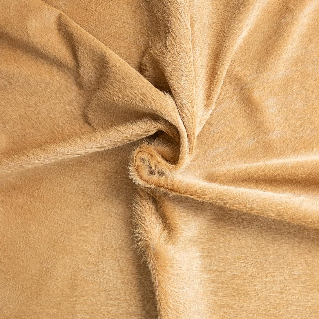 ecowhides 100% Genuine Brazilian Cowhide Rug - Beige - Luxury Cowskin Leather Area Rug Décor 7 x 6 feet