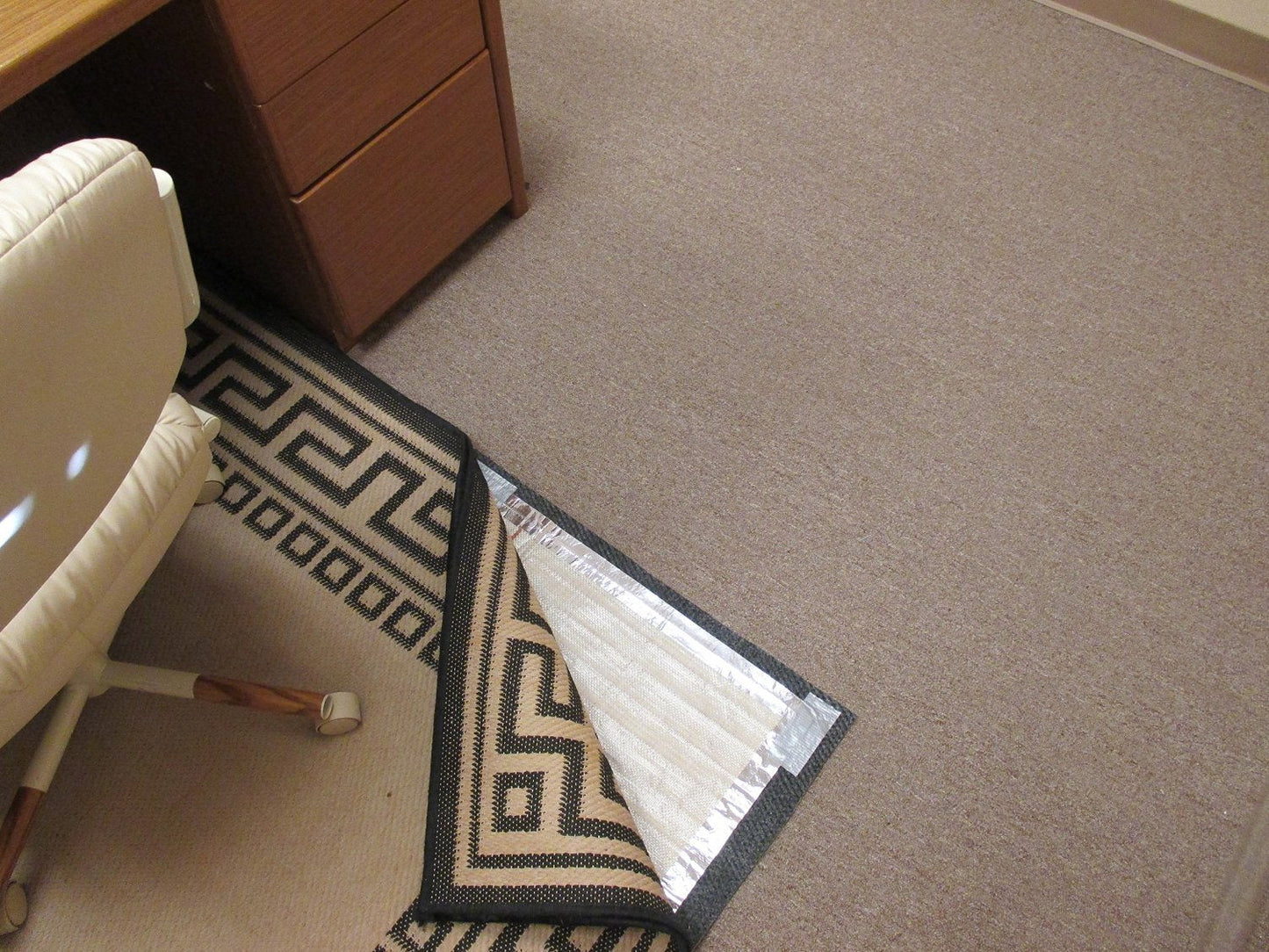 RugBuddy Speedheat 170w Under Rug Space Heater (4' 10" x 2' 10")