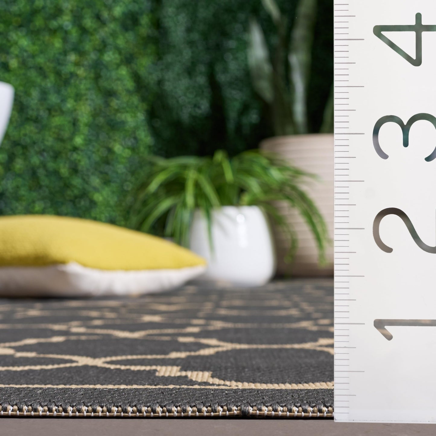 SAFAVIEH Washable Rug Outdoor Courtyard Collection - 4' Square, Anthracite & Beige, Non-Shedding & Easy Cleaning, Ideal for Patio, Backyard, Mudroom (CY6918-246)