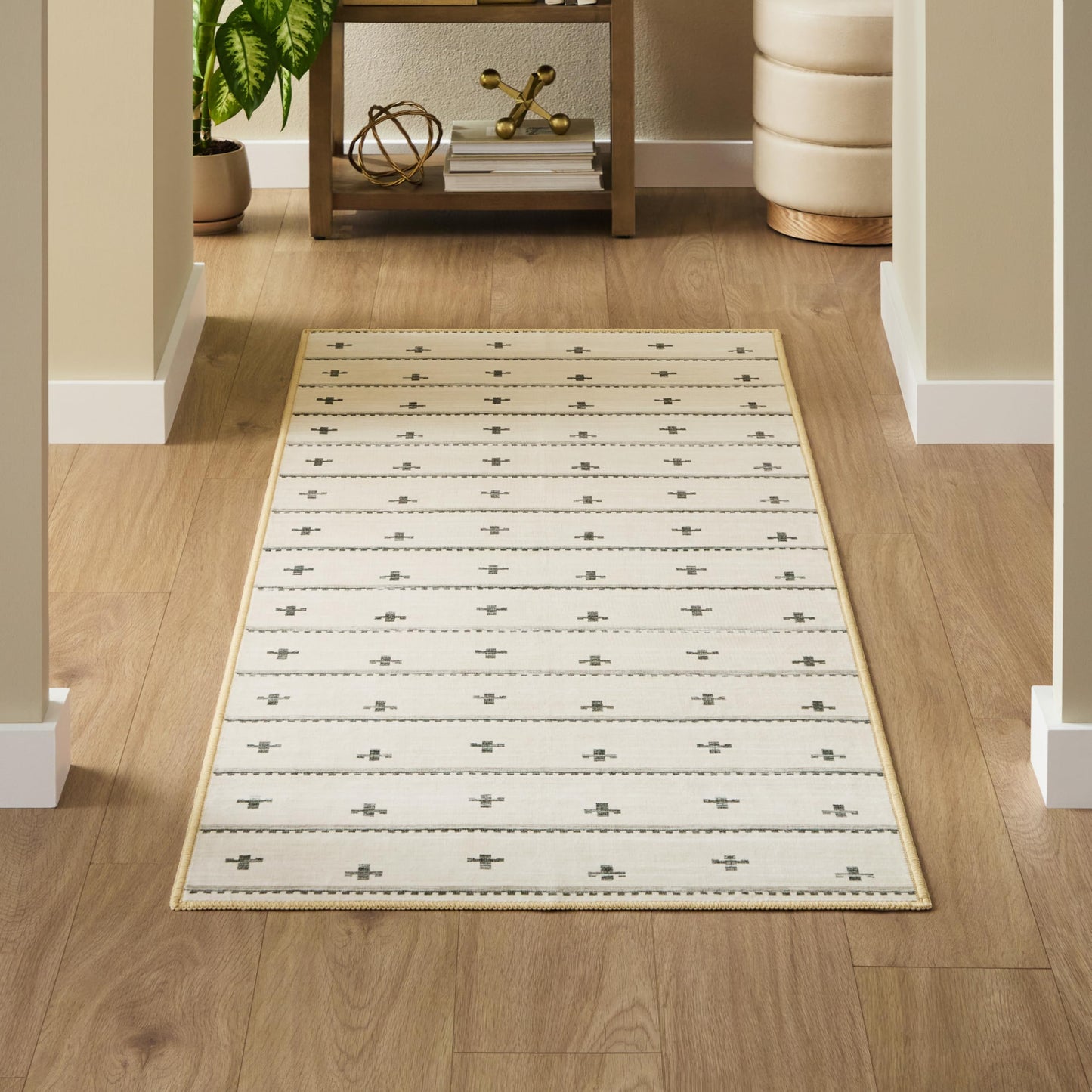 EVERWASH Haven Scandinavian Stripe Machine Washable Area Rug with Airflo Technology for Easy Clean, Ultra-Soft Non-Slip Rug with Built-in Pad, Pet, Family & Allergy Friendly Rug, Beige/Brown, 2'6"x7'