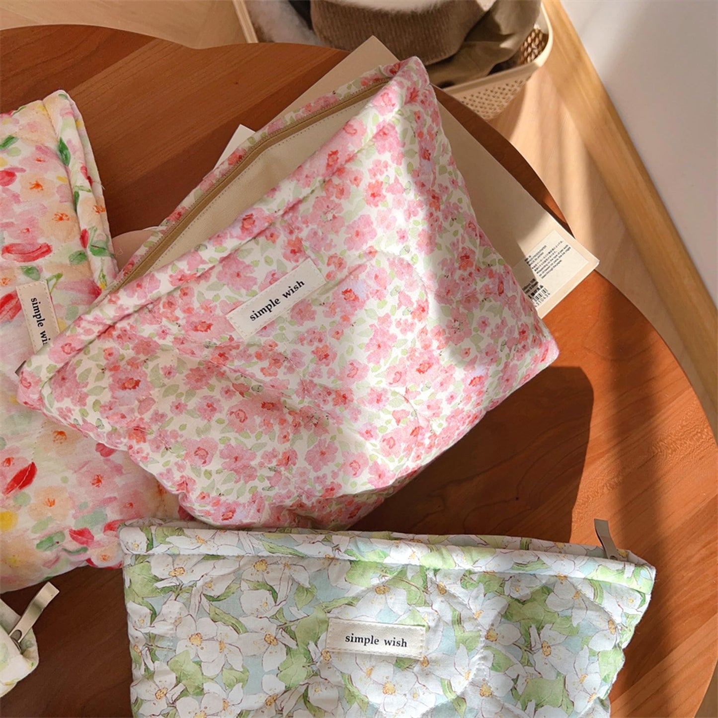 Sminra Floral Makeup Bag Large Travel Cotton Quilted Cosmetic Makeup Bag Organizer, Cute Coquette Aesthetic Zipper Portable Pouch Purse Toiletry Bag accessories