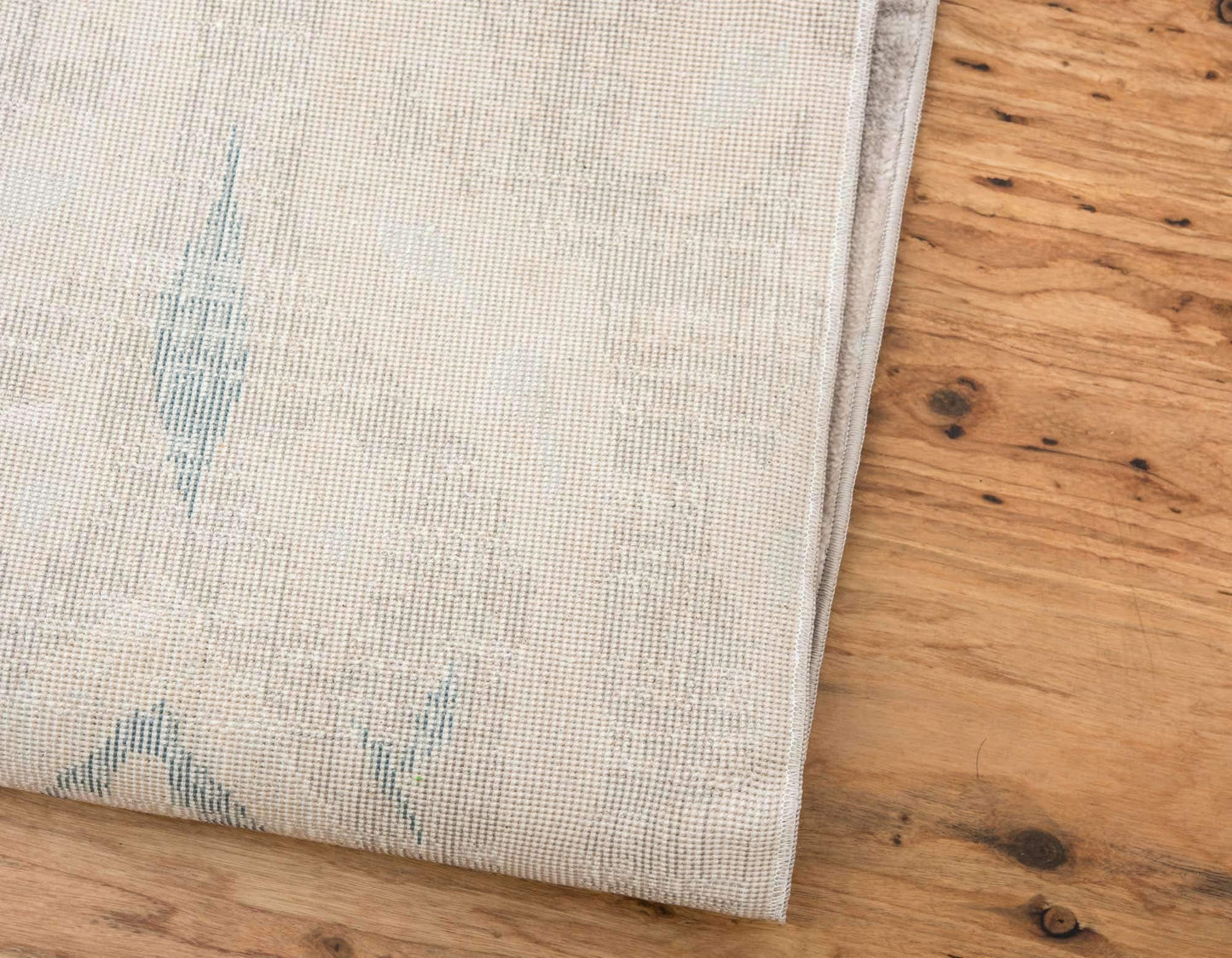 Unique Loom Paris Collection Pastel Tones Traditional Distressed Dark Gray Area Rug (4' 0 x 6' 0)