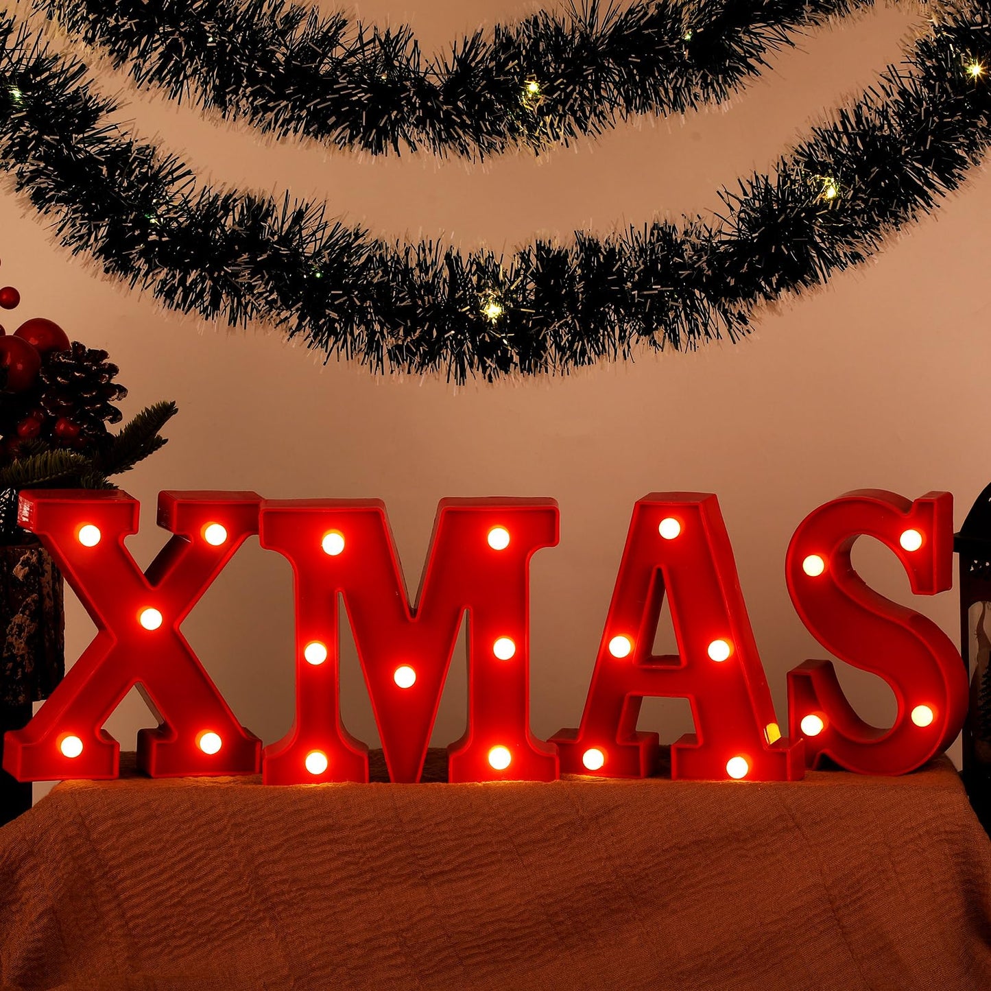 VIHOSE Christmas LED Letter Lights Sign Table Decoration Xmas Light up Letters Battery Powered Letter for Indoor Christmas Decoration Home Bar Party Bedroom Tabletop Gift
