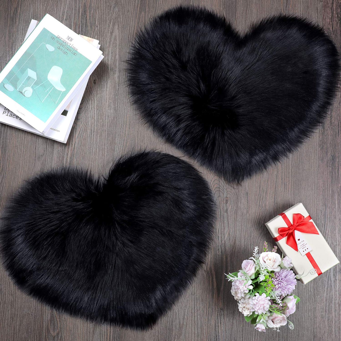 Mudder 2 Pcs Faux Fur Rug, Heart Shaped Rugs, Fluffy Decorative Mat for Room Home Chair Side, Desk Feet, Nursery, Photo Background & Valentine Decor, 12 x 16 Inch(Black)