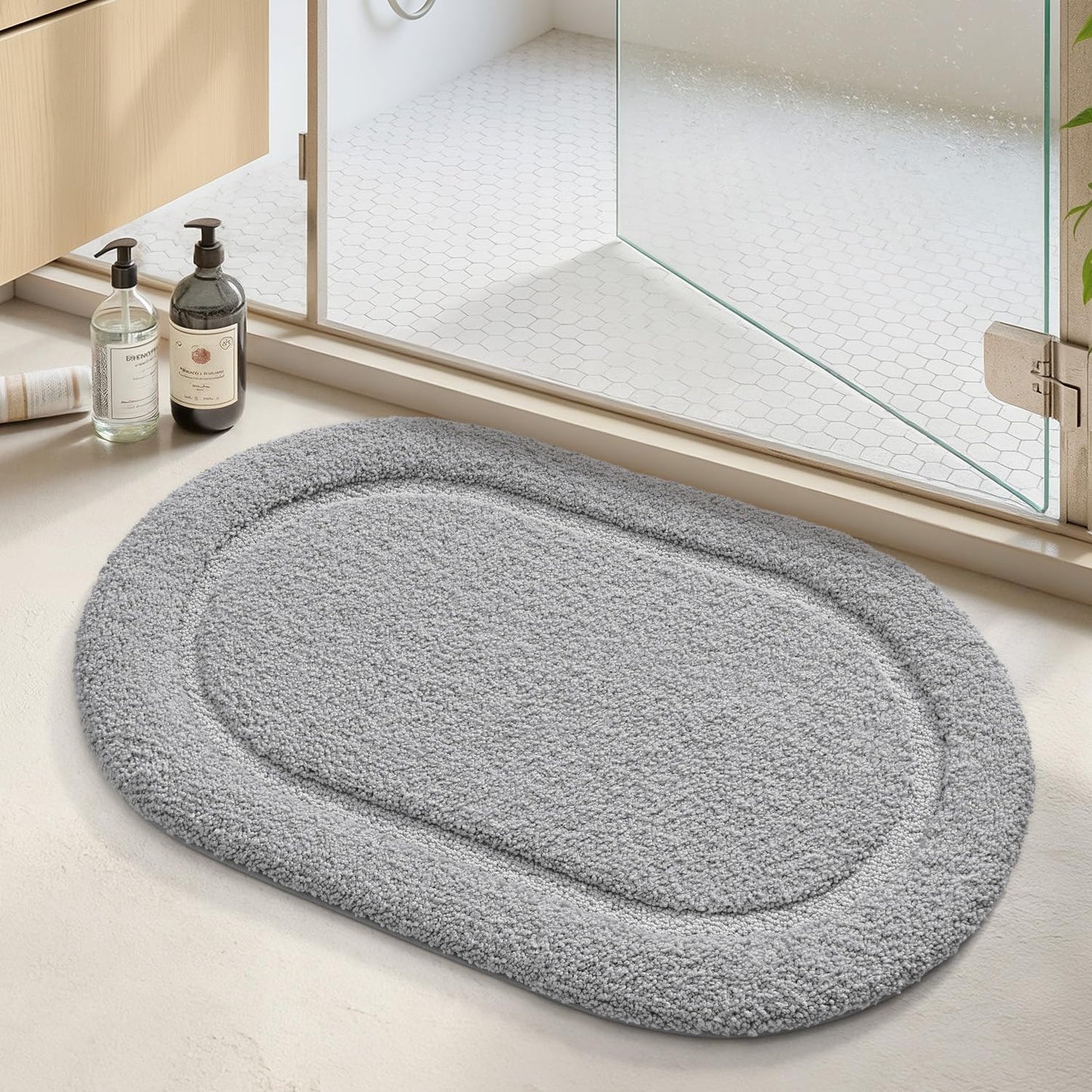 Color&Geometry Oval Grey Bathroom Rugs 43x24, Extra Soft Absorbent Microfiber Bath Rugs, Non-Slip Bathroom mat, Washable Plush Bath Mats for Bathroom, Shower, Bathtub, Laundry, Light Grey
