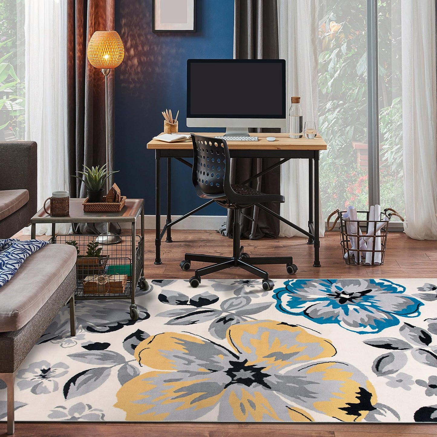 Rugshop Modern Floral Design for Living Room,Bedroom,Home Office,Kitchen Non Shedding Area Rug 5' X 7' Cream