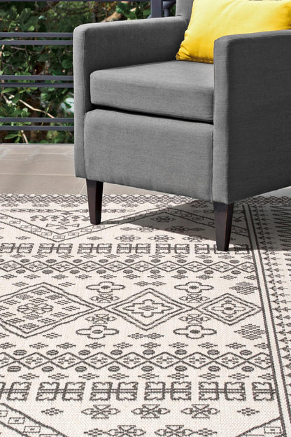 Nuloom Outdoor Performance Kandace Ivory/Grey, 2' x 8', Tribal, Soft and Cozy, High Traffic, Stain Resistant, Easy Clean, Durable Runner for Indoor/Outdoor Patio, Deck, Porch, Garden, Courtyard