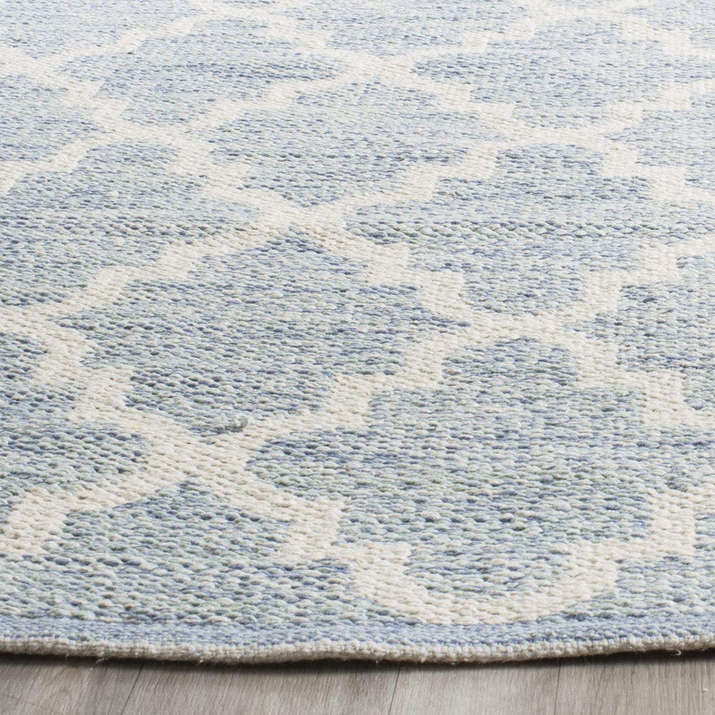 SAFAVIEH Area Rug 8x10 - Montauk Collection - Large - Light Blue & Ivory, Handmade Cotton, Trellis Pattern, Ideal for Living Room, Bedroom, Office, Dining Space (MTK810B)