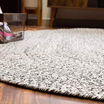 Super Area Rugs Farmhouse Braided Rug Cotton Kitchen Reversible Carpet, Black & White, 3' X 5' Oval