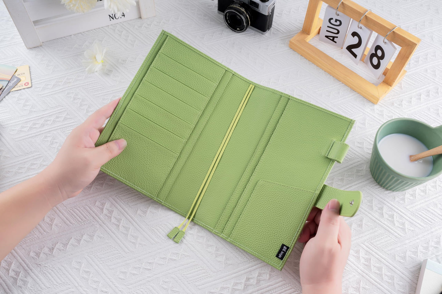 Genuine Leather A5 Notebook Cover Fits Hobonichi Cousin, Stalogy, LEUCHTTURM1917 and Midori MD Planners, with Pen Loop, Card Slots, Bookmarks and Back Pocket(Green)