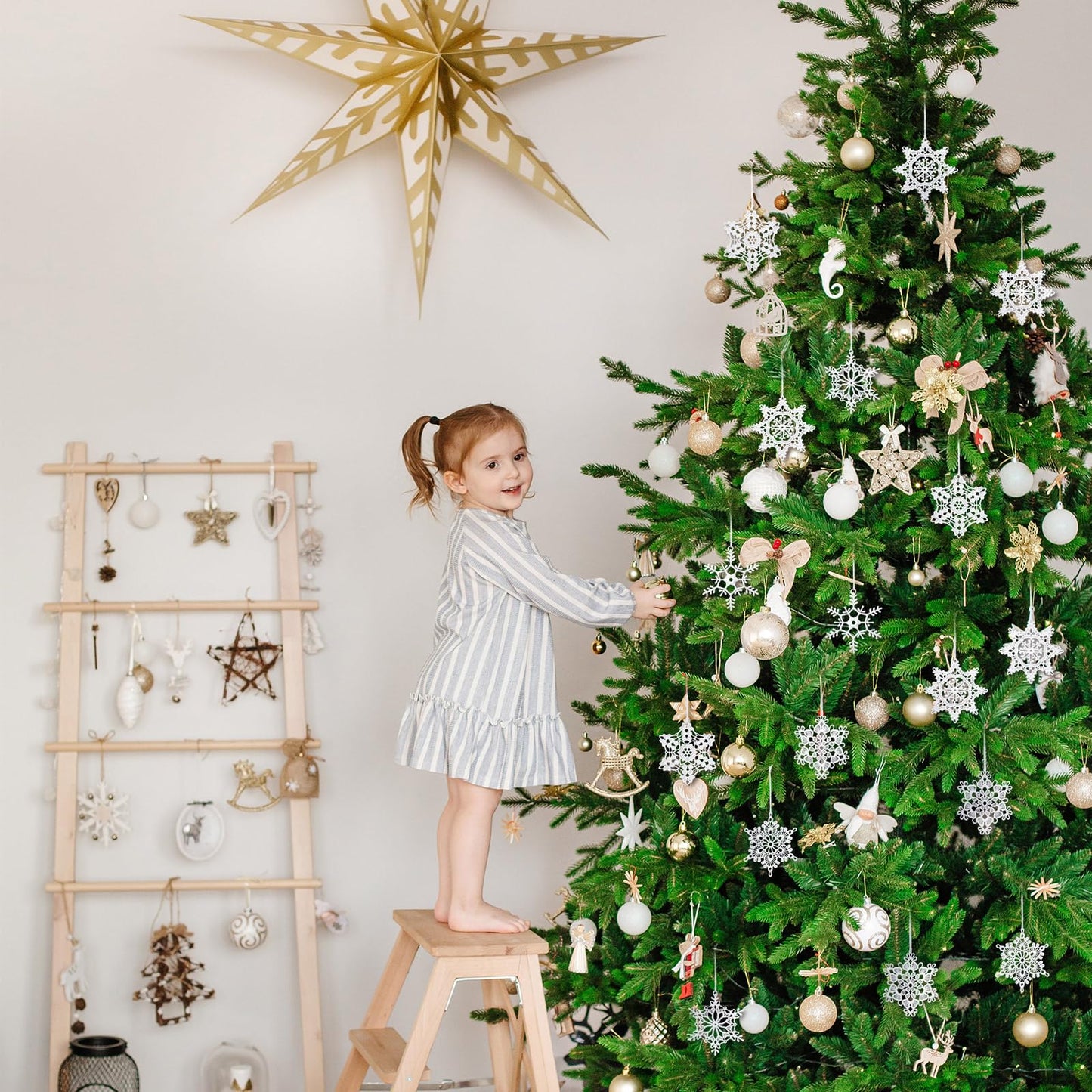 Buryeah 36 Pcs Snowflake Ornaments Christmas in July Crochet Snowflake Decorations Hanging Ornament for Christmas Tree Home Winter Wonderland Holiday Party Gift, 6 Styles(White)