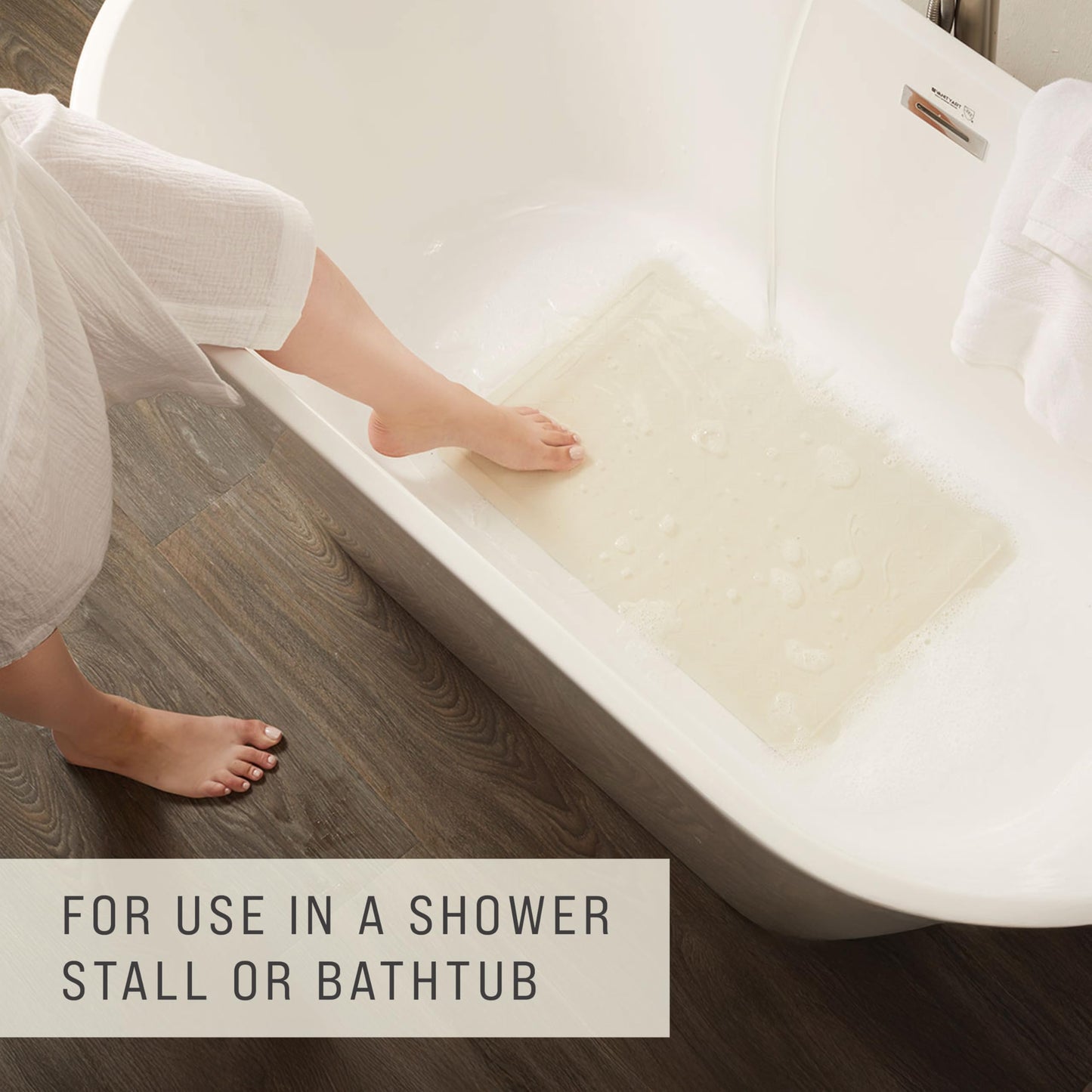 Rubbermaid Commercial Products Safti-Grip Bath Mat, Large, White, Suction-Backed, for Commercial/Residential Use for Home/Hotel/Shower/Bathtub