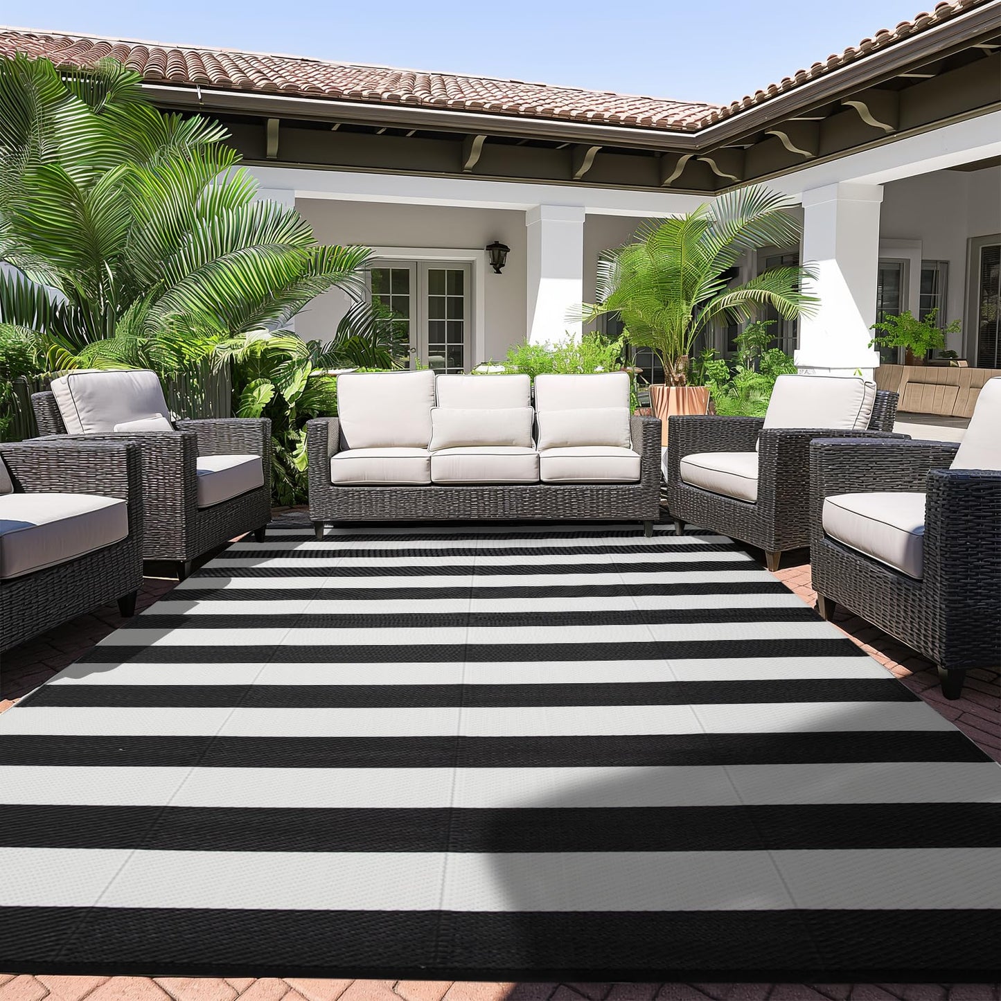 Strickland Home Outdoor Rug 6 x 9 ft, Reversible Plastic Straw Rug for Patio, Waterproof Large Outdoor Carpet for RV, Patio, Camping, Backyard, Deck, Picnic, Beach, Black & White