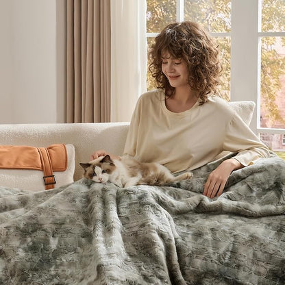Krifey Grey Faux Fur Blanket Queen Size for Bed, 3D Marble Texture Soft Cozy Fuzzy Plush Thick Warm Blanket, Luxury Christmas Birthday Gifts for Women Mom Men, Room Decor, Marbled Grey, 90x90in