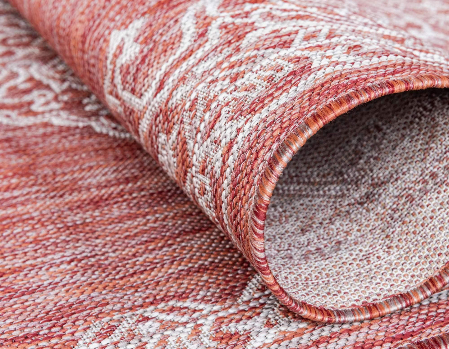 Unique Loom Outdoor Traditional Collection Area Rug - Antique (4' 1" x 6' 1" Rectangle, Rust Red/ Gray)