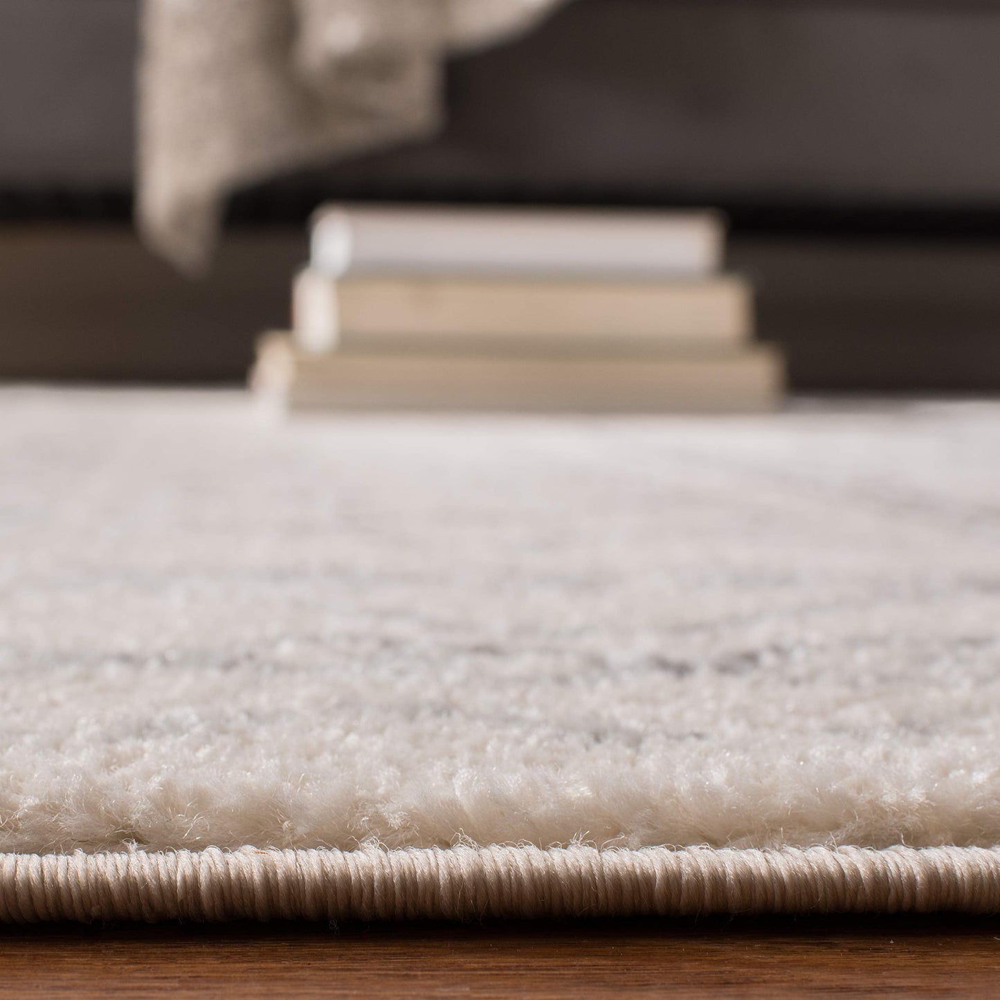 SAFAVIEH Tulum Collection Runner Rug - 2' x 8', Ivory & Grey, Moroccan Boho Distressed Design, Non-Shedding & Easy to Clean, Ideal for Living Room, Hallway, Foyer, Entryway, Bedroom (TUL268A)