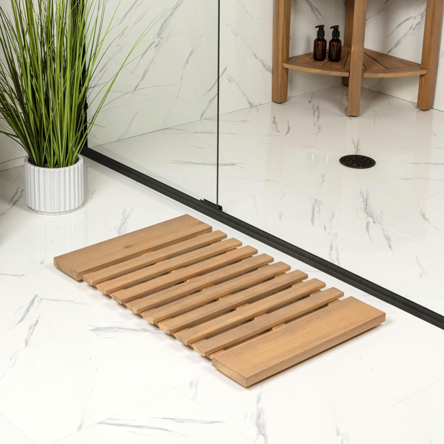 JONATHAN Y Acacia Wood Slat Indoor/Outdoor Bath Mat Light Teak 16"X26", Paige Modern Classic for Shower Mat for Bathroom Bathtub, Door, Spa, Sauna or Garden MAT1000T