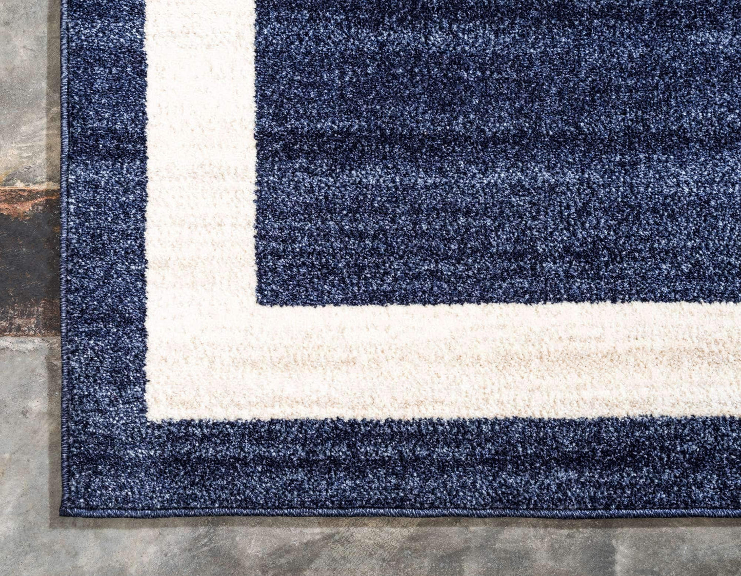 Unique Loom Del Mar Collection Area Rug - Maria (5' 3" x 8' Rectangle, Navy Blue/ Ivory)