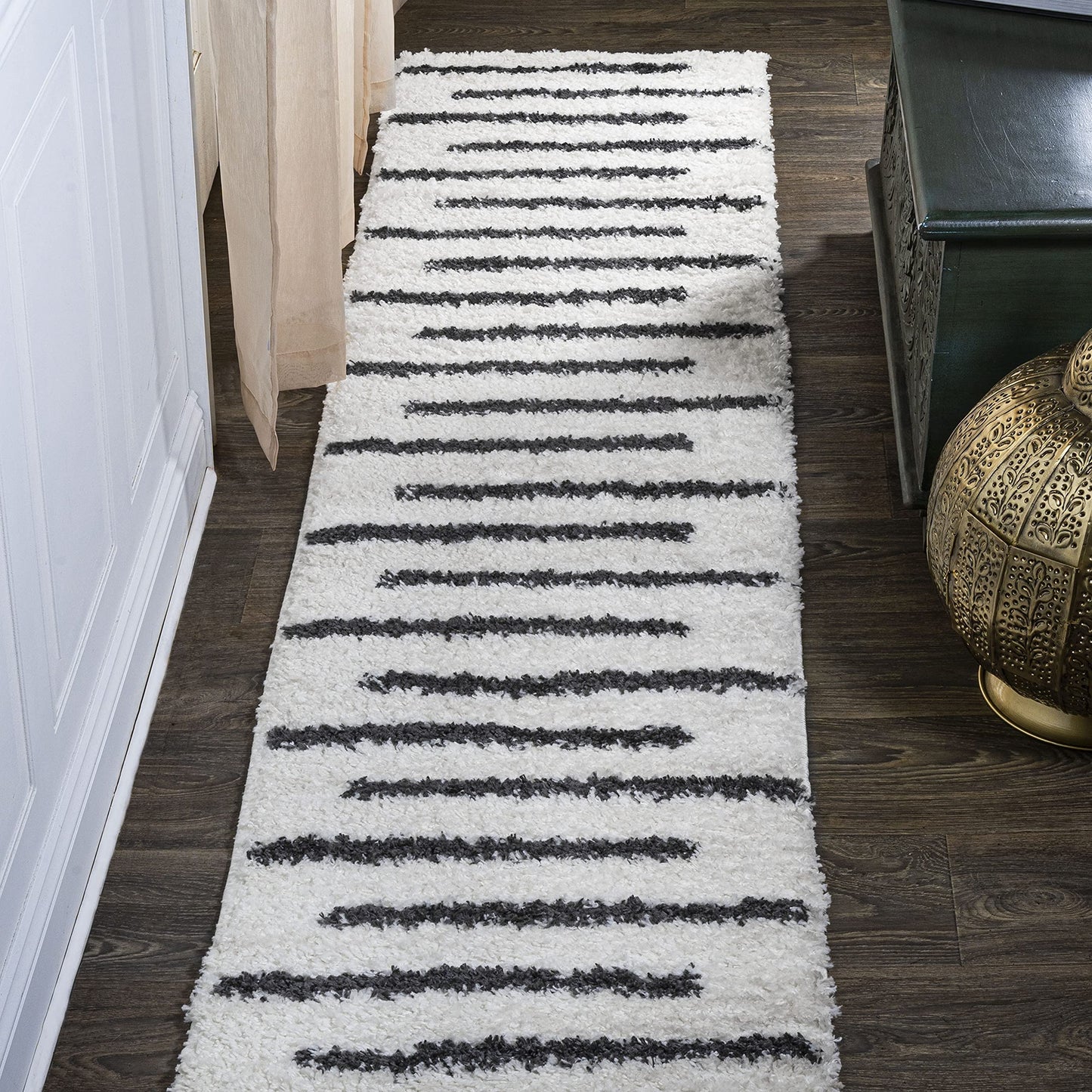 JONATHAN Y Alaro Berber Stripe Shag White/Gray Runner Rug, 2x10, Bohemian, Contemporary, Easy-Cleaning for Living Room, Bedroom, Kitchen, Pet Friendly, Non-Shedding (MOH402A-210)