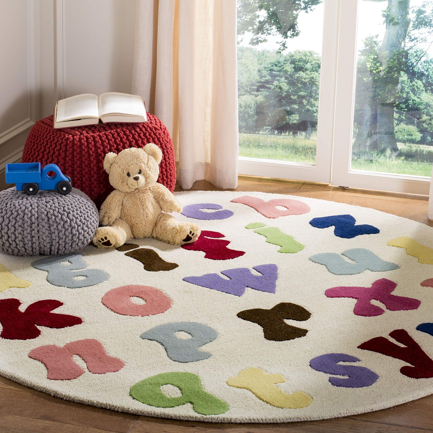 SAFAVIEH Kids Collection 4' Round Ivory/Multi SFK389A Handmade Alphabet Letters Wool Area Rug