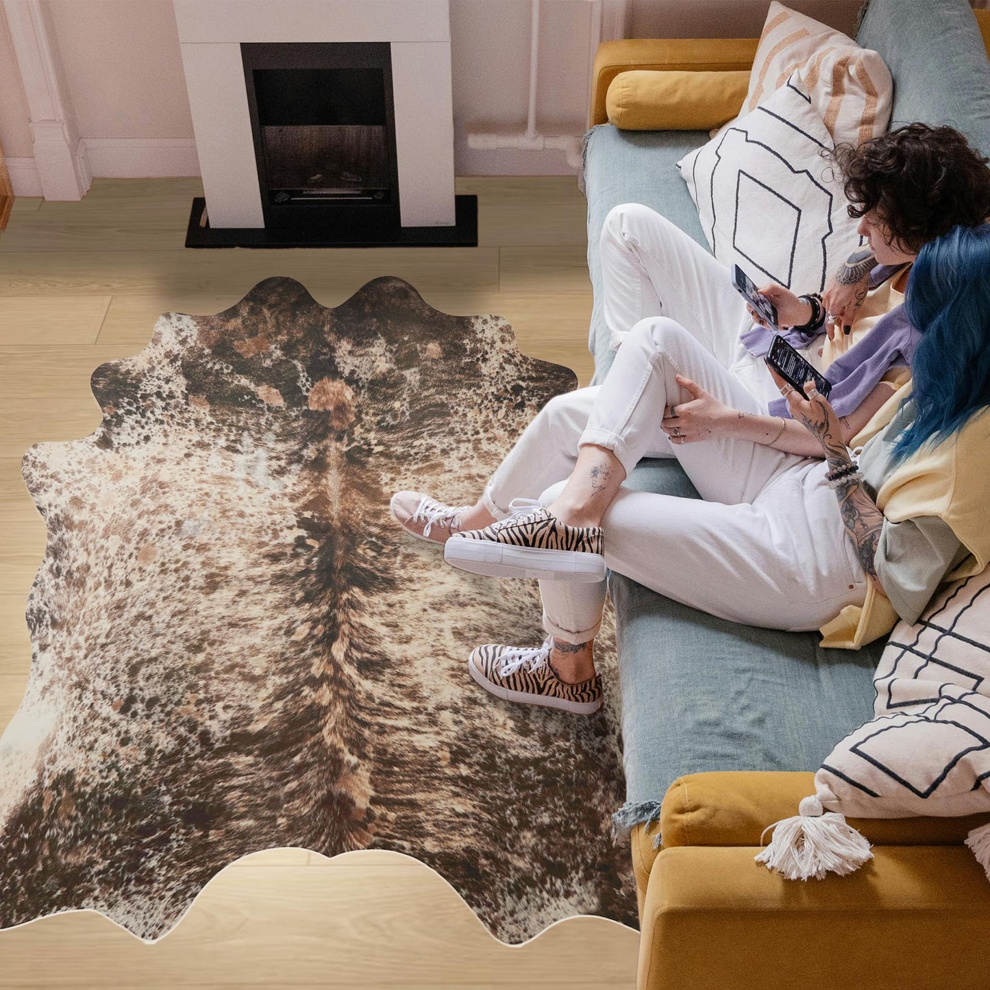 Guyekobe Brown Faux Cowhide Rug 4.6x5.2ft Washable Cowhide Rug No-Slip Animal Print Western Decor for Living Room Bedroom Kitchen Bathroom-No Fur