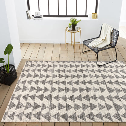 JONATHAN Y Aisha Moroccan Triangle Geometric Cream/Gray Indoor Area Rug, 8x10, Contemporary, Modern, Easy-Cleaning for Living Room, Bedroom, Kitchen, Pet Friendly, Non-Shedding (MOH206B-8)