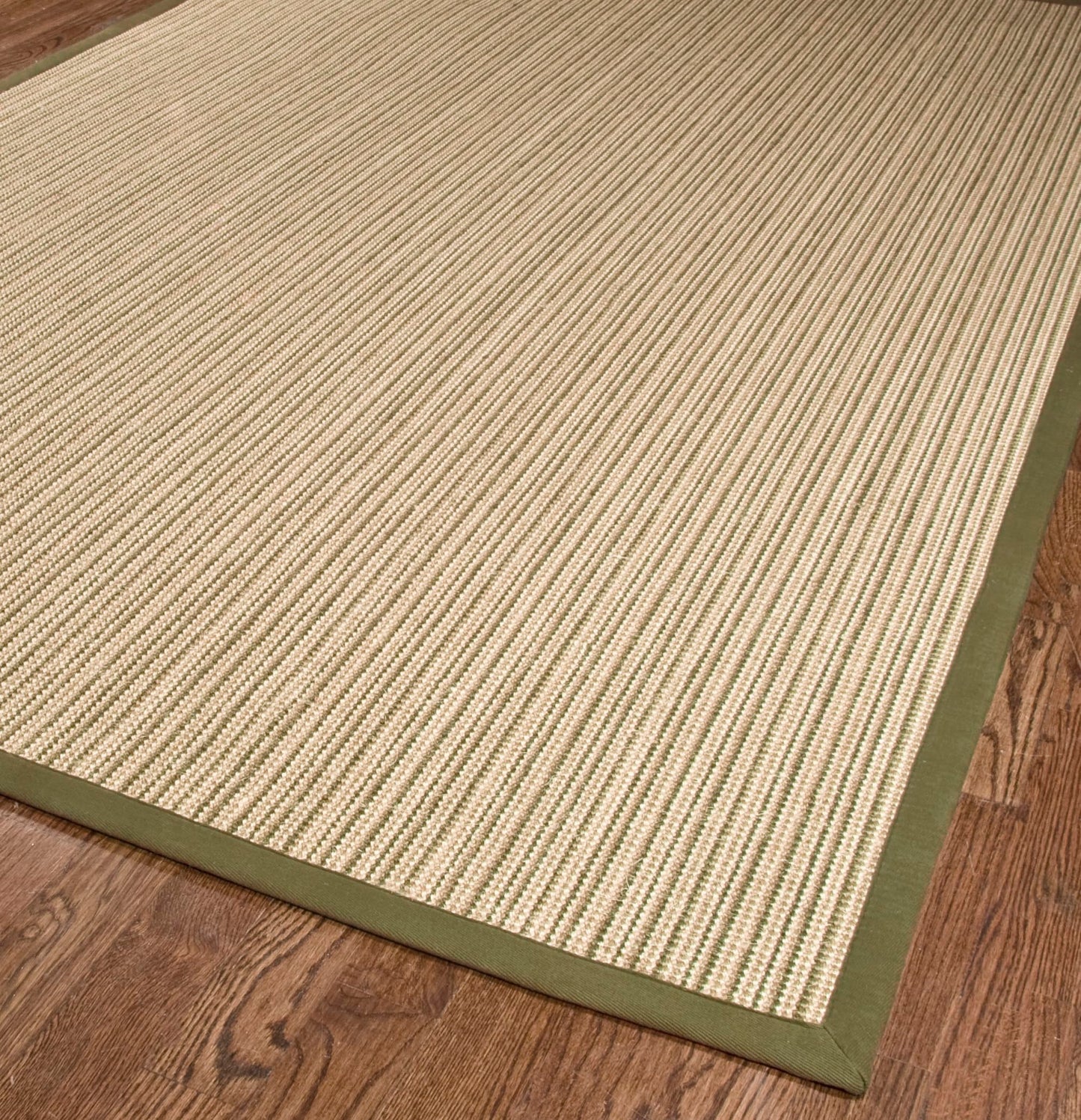 SAFAVIEH Natural Fiber Collection Accent Rug - 3' x 5', Green & Green, Border Stripe Sisal Design, Easy Care, Ideal for High Traffic Areas in Entryway, Living Room, Bedroom (NF442A)